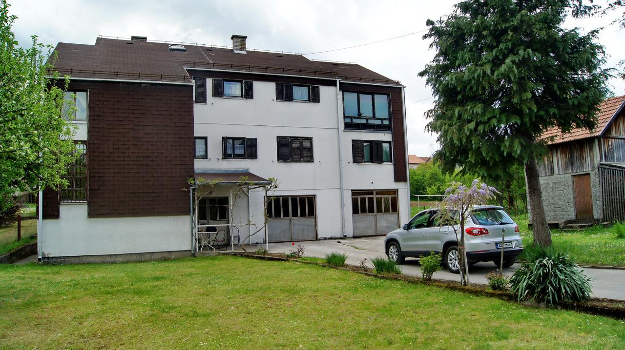 Guesthouse Trikic Drvar Exterior photo